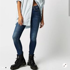 MOTHER Dark Blue Skinny Jeans